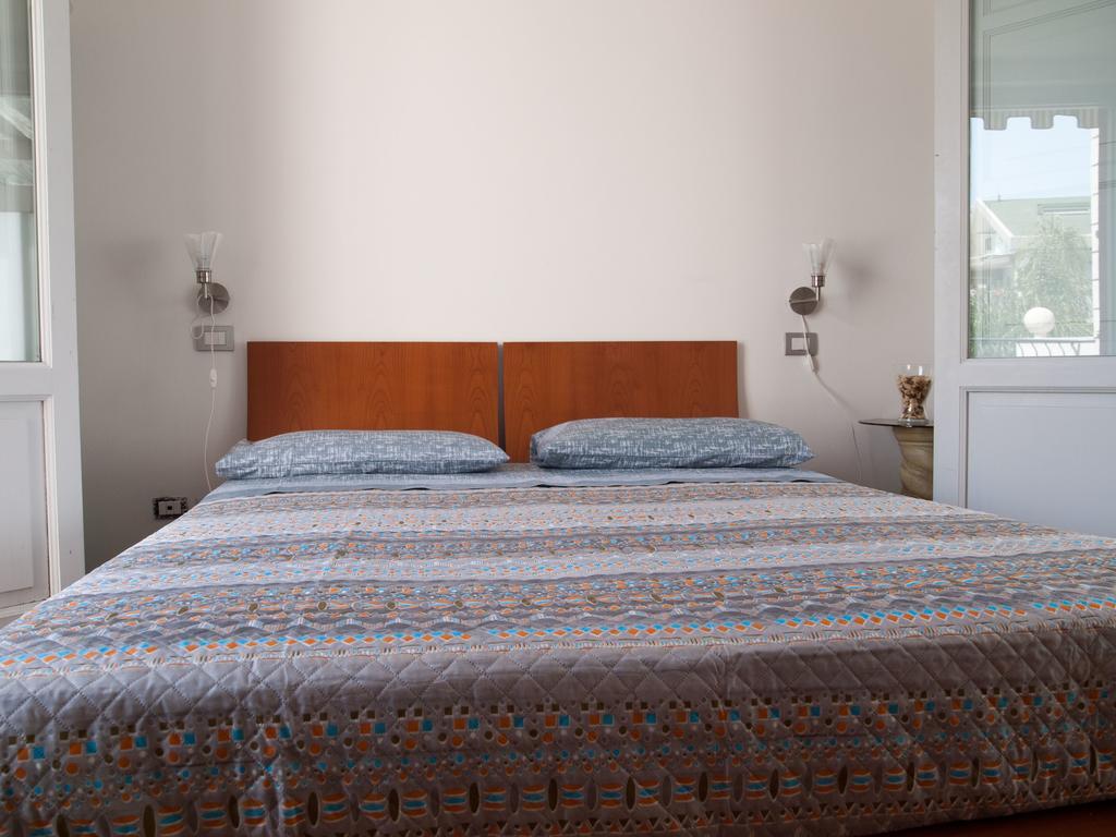 Casa Del Vento Bed and Breakfast Roccalumera Værelse billede