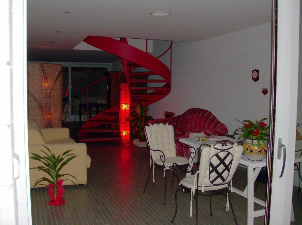 Casa Del Vento Bed and Breakfast Roccalumera Eksteriør billede